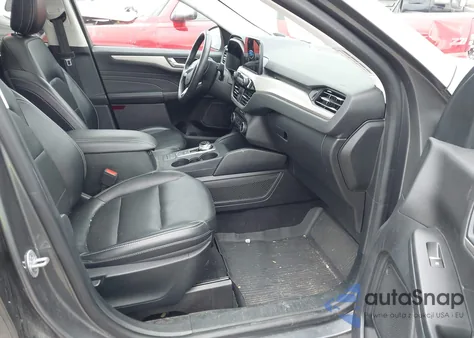 2021 Ford Escape Sel z USA, uszkodzony, nr VIN 1FMCU9H68MUB07497